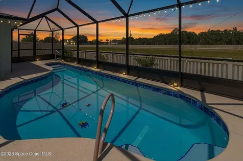1975 Diablo Circle SW Palm Bay FL 32908