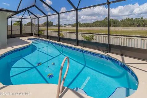 1975 Diablo Circle SW Palm Bay FL 32908