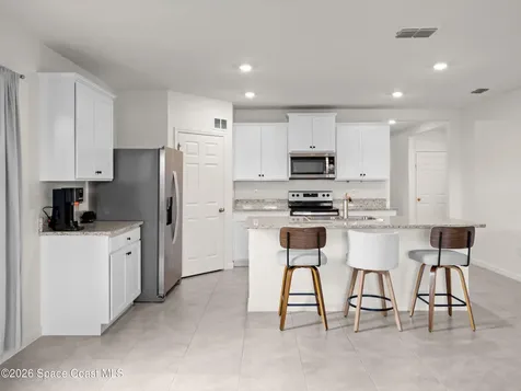 7528 Tourmaline Drive Grant FL 32949