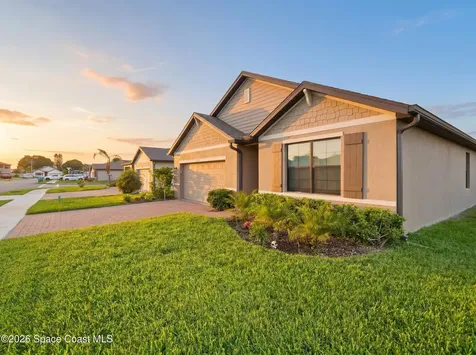 7528 Tourmaline Drive Grant FL 32949