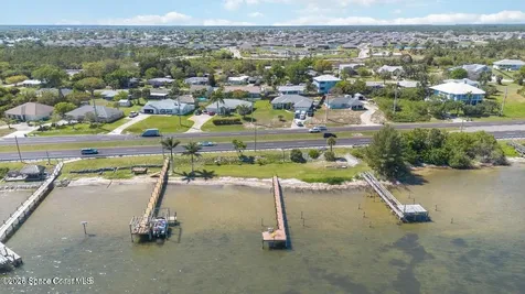 7528 Tourmaline Drive Grant FL 32949