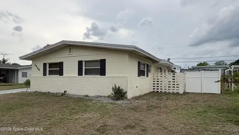 1660 Country Lane Titusville FL 32780
