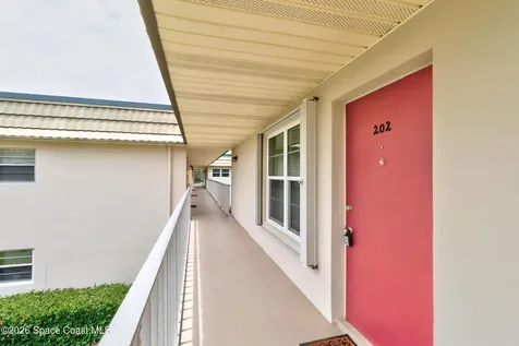 5 Vista Gardens Trail Vero Beach FL 32962