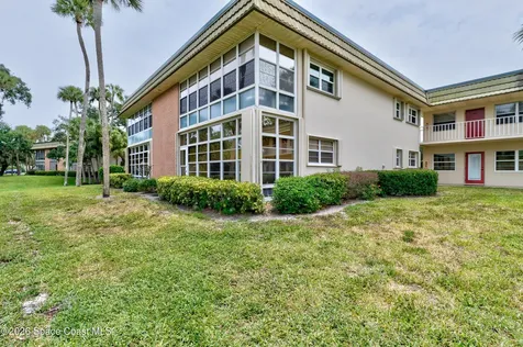 5 Vista Gardens Trail Vero Beach FL 32962