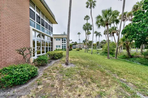 5 Vista Gardens Trail Vero Beach FL 32962