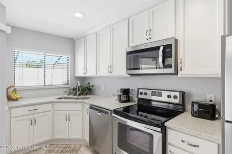 326 Pine Ridge Lane Melbourne FL 32940
