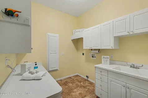 3170 Southern Oaks Drive Merritt Island FL 32952