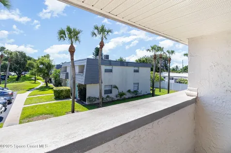 446 Blue Jay Lane Satellite Beach FL 32937
