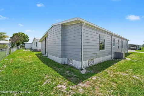 911 Hyacinth Circle Barefoot Bay FL 32976