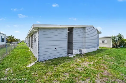 911 Hyacinth Circle Barefoot Bay FL 32976