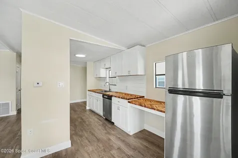 911 Hyacinth Circle Barefoot Bay FL 32976