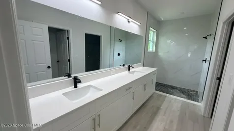 1091 Wing Road SW Palm Bay FL 32908