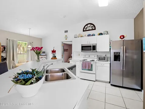 953 Del Mar Circle Melbourne FL 32904