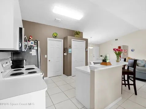 953 Del Mar Circle Melbourne FL 32904