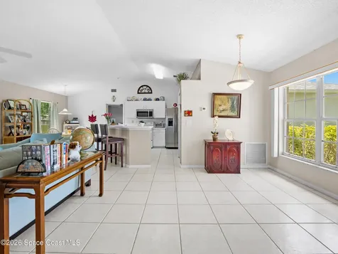 953 Del Mar Circle Melbourne FL 32904