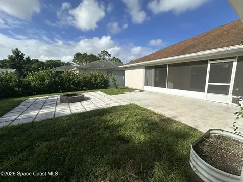 322 Warner Road SW Palm Bay FL 32908