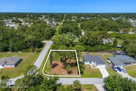 894 Underhill Avenue SE Palm Bay FL 32909