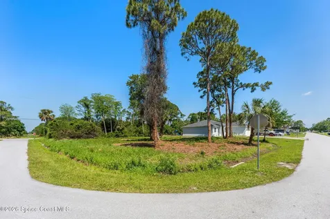 894 Underhill Avenue SE Palm Bay FL 32909