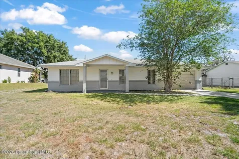 765 Cleaves Street SE Palm Bay FL 32909