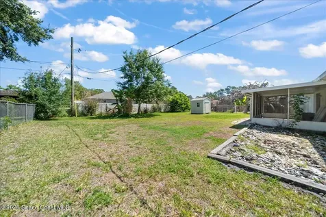 765 Cleaves Street SE Palm Bay FL 32909