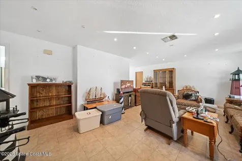 765 Cleaves Street SE Palm Bay FL 32909