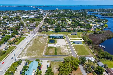 1435 Windchime Lane Melbourne FL 32935