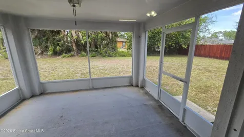 210 Meehan Avenue NW Palm Bay FL 32907