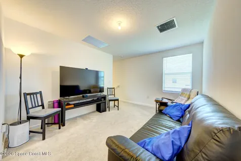 712 Papillon Street SW Palm Bay FL 32908