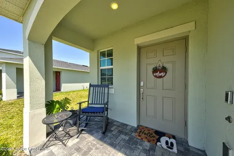 712 Papillon Street SW Palm Bay FL 32908