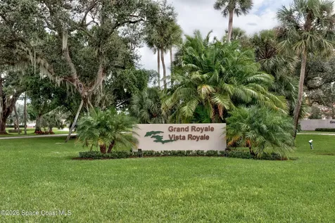 32 Pine Arbor Lane Vero Beach FL 32962