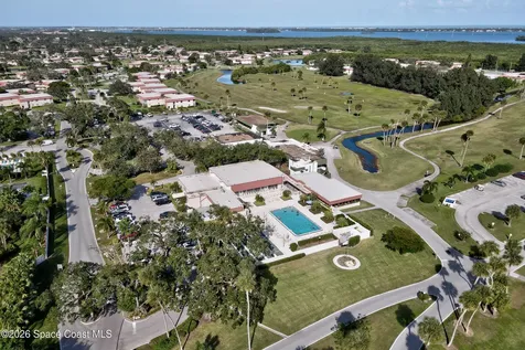 32 Pine Arbor Lane Vero Beach FL 32962