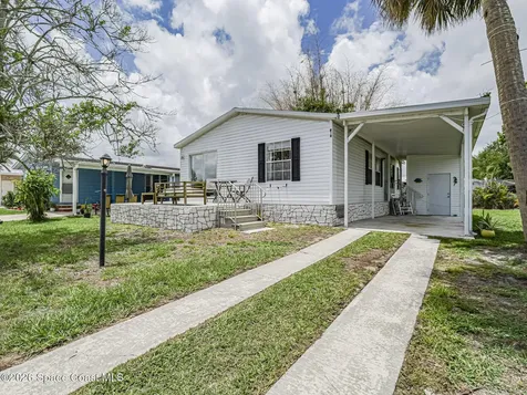 818 Thrush Circle Barefoot Bay FL 32976
