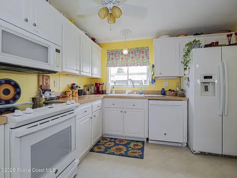 818 Thrush Circle Barefoot Bay FL 32976