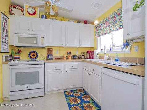 818 Thrush Circle Barefoot Bay FL 32976