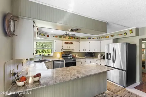 103 E Avenue A Melbourne FL 32901