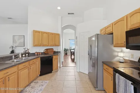 5637 Autumn Chase Circle Sanford FL 32771