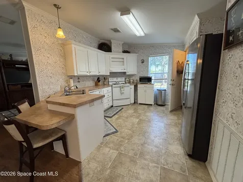 6171 98th Road Sebastian FL 32958