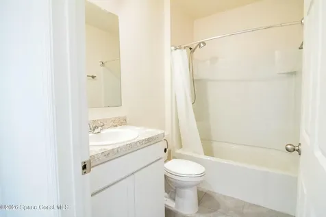 471 Old Country Road SE Palm Bay FL 32909