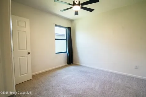 471 Old Country Road SE Palm Bay FL 32909