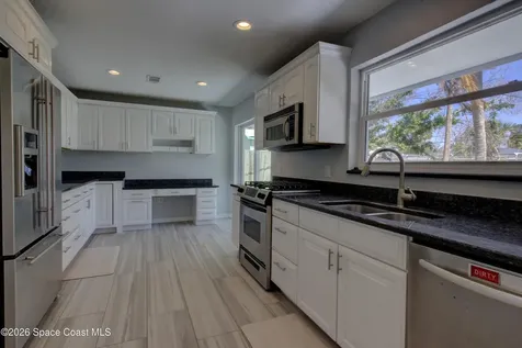 1210 Yacht Club Boulevard Indian Harbour Beach FL 32937