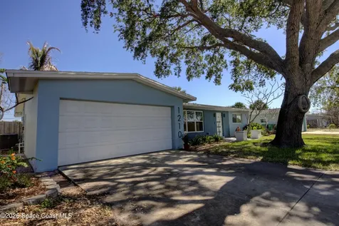 1210 Yacht Club Boulevard Indian Harbour Beach FL 32937
