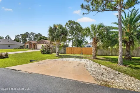 1467 Higbee Street SE Palm Bay FL 32909