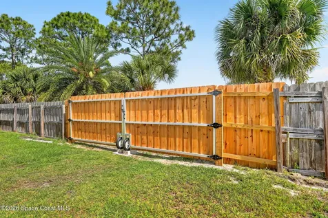 1467 Higbee Street SE Palm Bay FL 32909