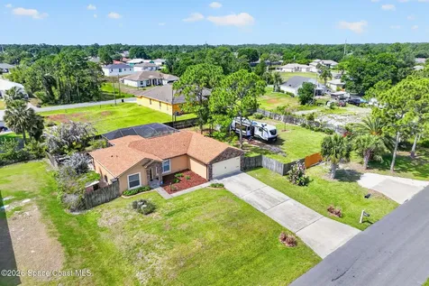 1467 Higbee Street SE Palm Bay FL 32909