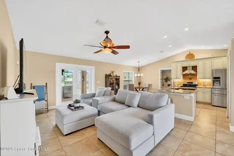 1467 Higbee Street SE Palm Bay FL 32909