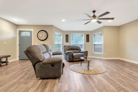 982 Waco Boulevard SE Palm Bay FL 32909