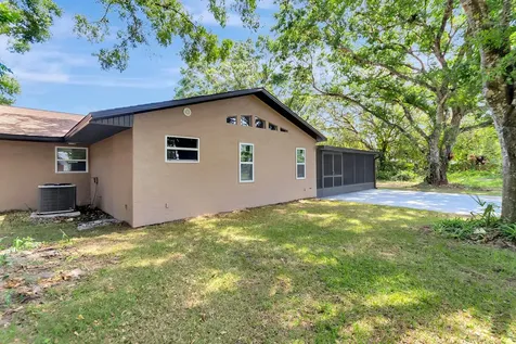 982 Waco Boulevard SE Palm Bay FL 32909