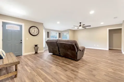 982 Waco Boulevard SE Palm Bay FL 32909