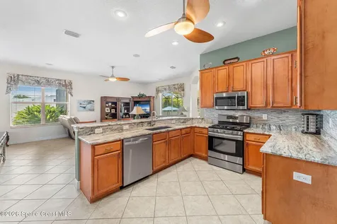 122 Windward Way Indian Harbour Beach FL 32937