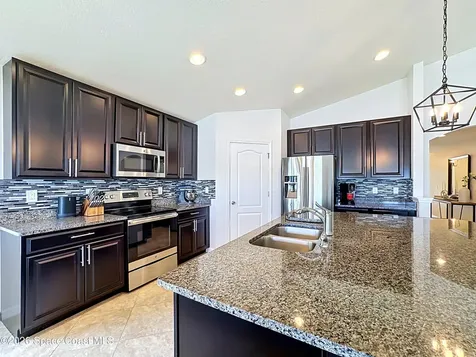 12033 Grand Kempston Drive Gibsonton FL 33534
